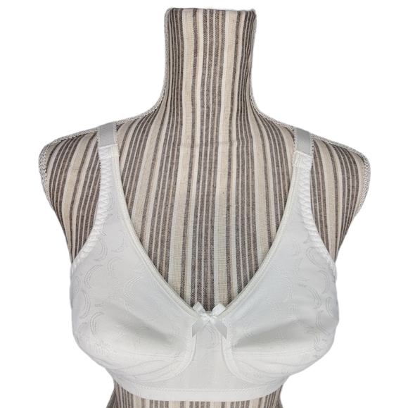 Amoena 2114 Wire-Free Mastectomy Bra - Picture 1 of 8
